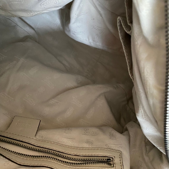Gucci Bag - Picture 6 of 8